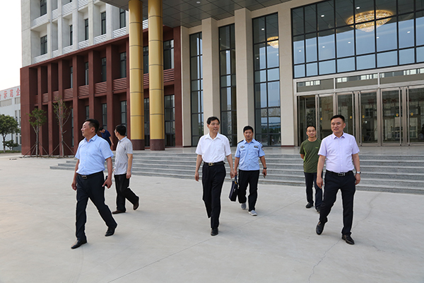 Warmly Welcome Leaders of City Procuratorate, City Court, High-tech Zone Public Security Bureau to Visit Our Group