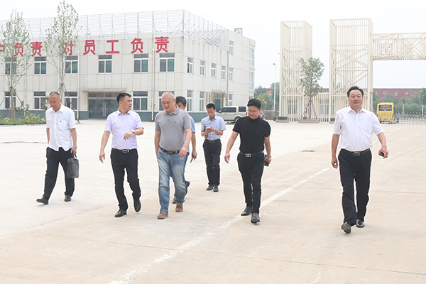 Zhejiang Chamber of Commerce of Jining Secretary General Xu and Committee for Organizations Directly Under Jining Municipal Committee Secretary Zhong to Visit Our Group