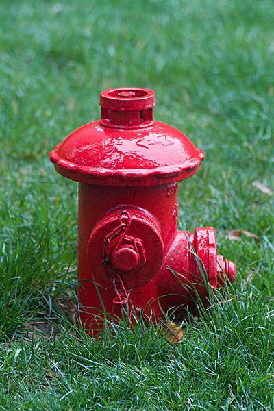 How to use a fire hydrant